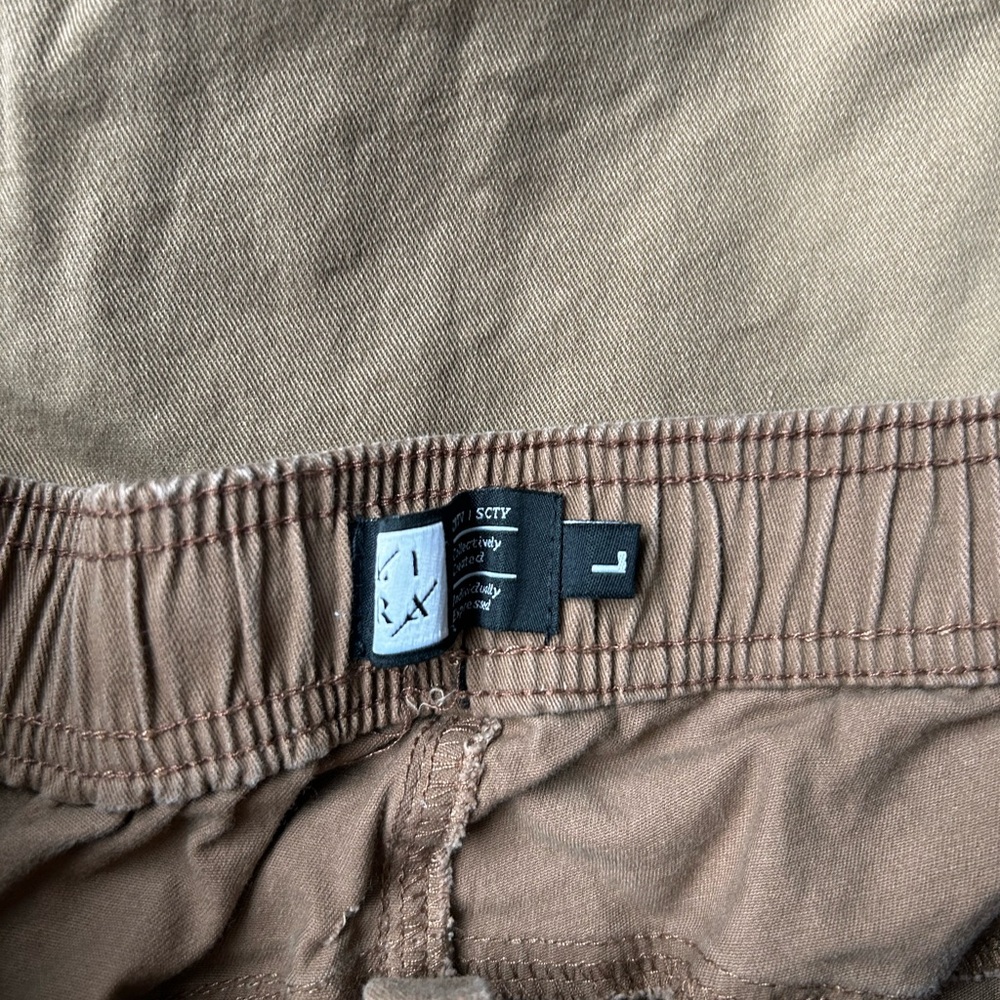 Men’s shorts size‎ large - Picture 2 of 4